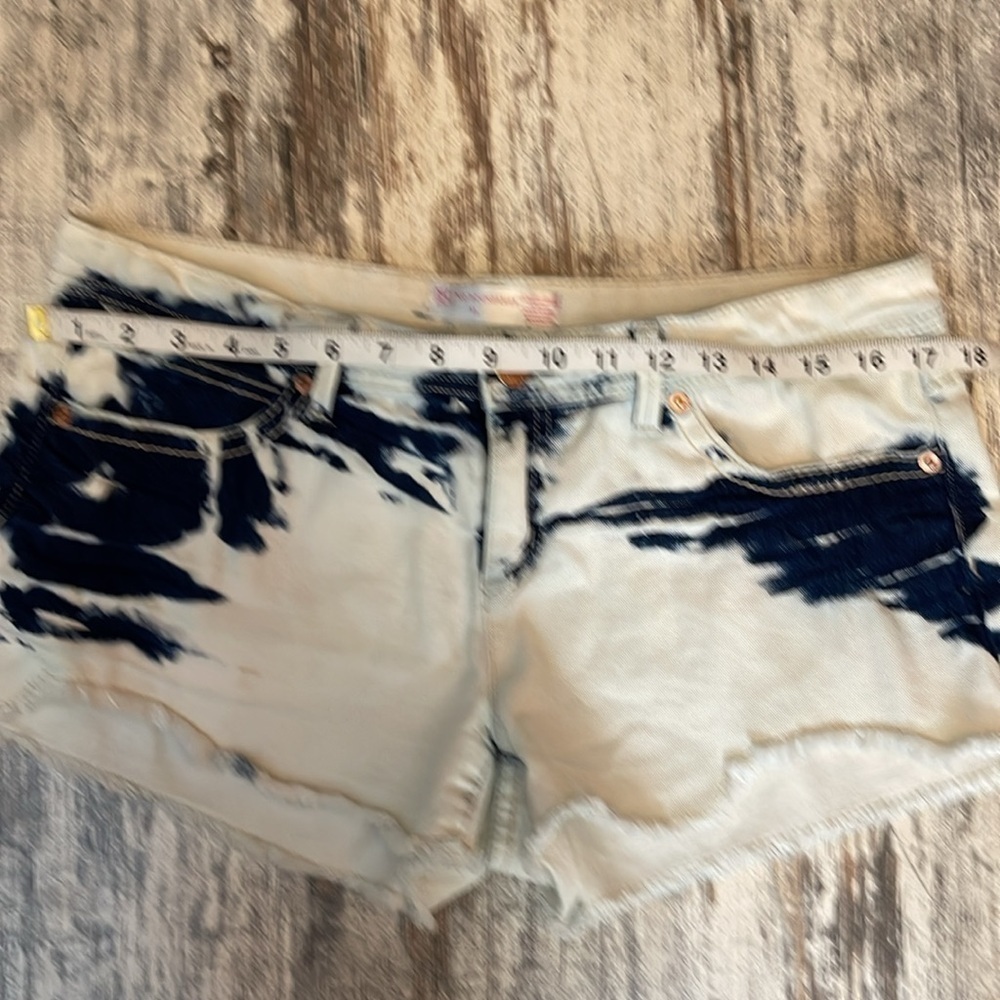 No Boundaries Junior Shorts Size 11 - Picture 4 of 7